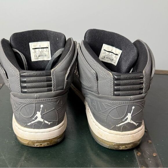 Air Jordan Ol School Men's Sneakers SZ 13 - Picture 3 of 5